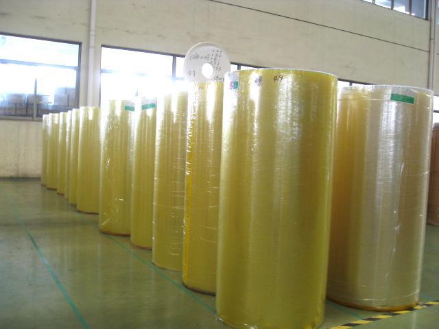 透明なBoppポリ塩化ビニールのフィルム ロール、水によって活動化させるパッキング テープ ジャンボ ロール980/1280/1620mm