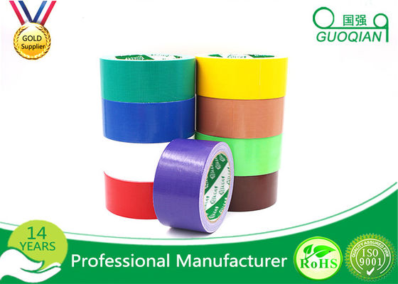 中国 装飾的な覆うことのためのゴム系接着剤の基盤の接着剤の布のガム テープ サプライヤー